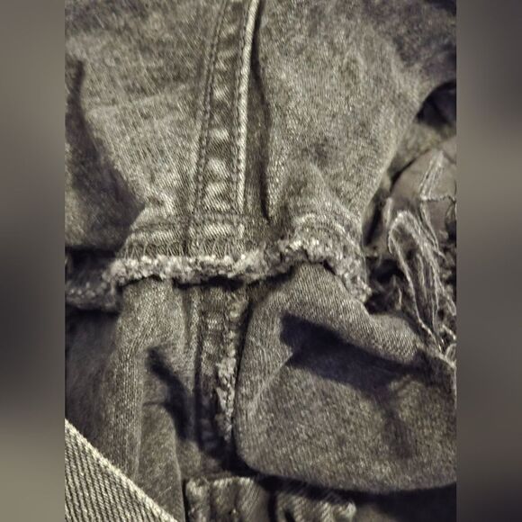 Agolde Parker Cutout Short in Black Size 37 - Picture 3 of 11